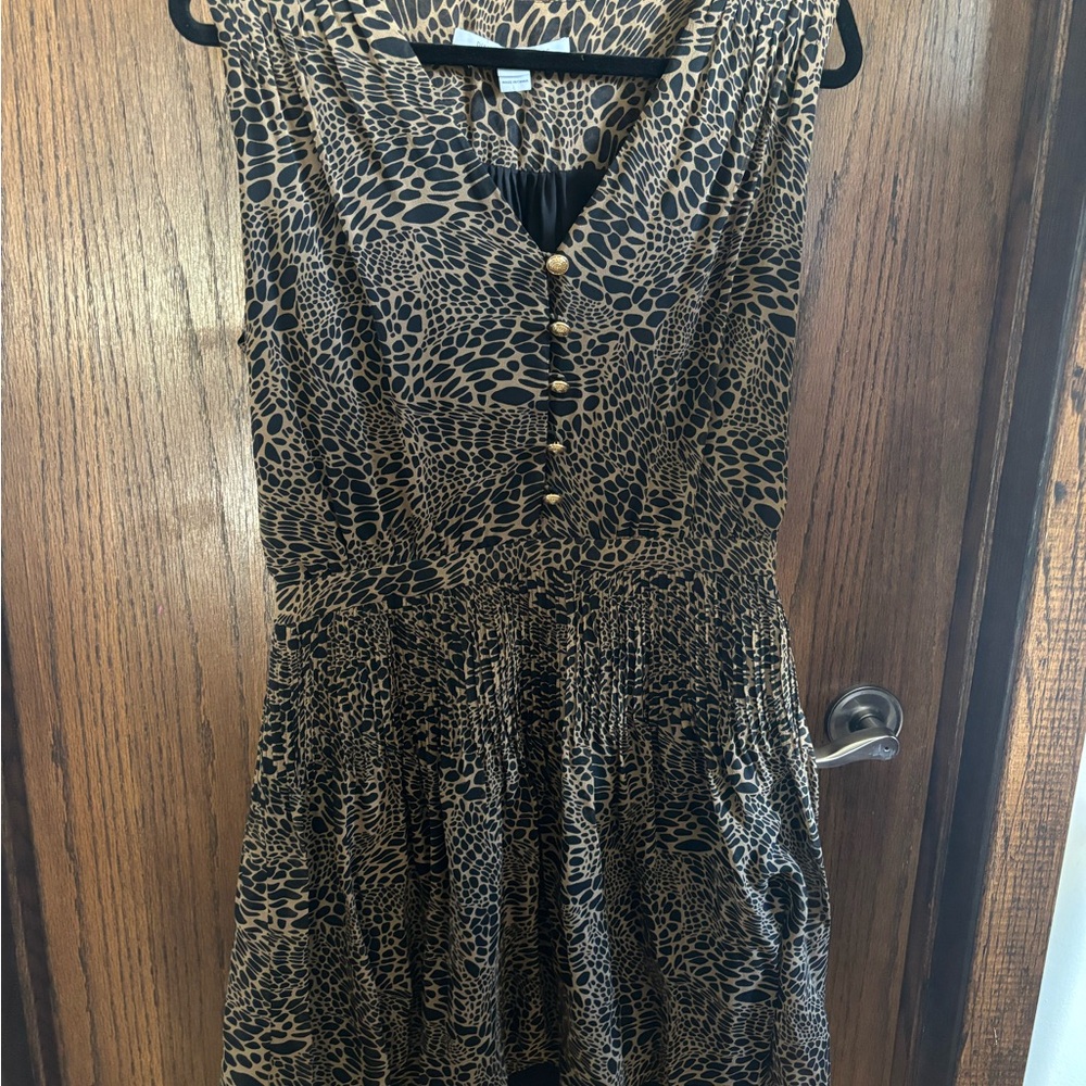VGUC STYLISH DIANE VON FURSTENBURG Silk Zaeta Animal Print SleevelessDress US 12